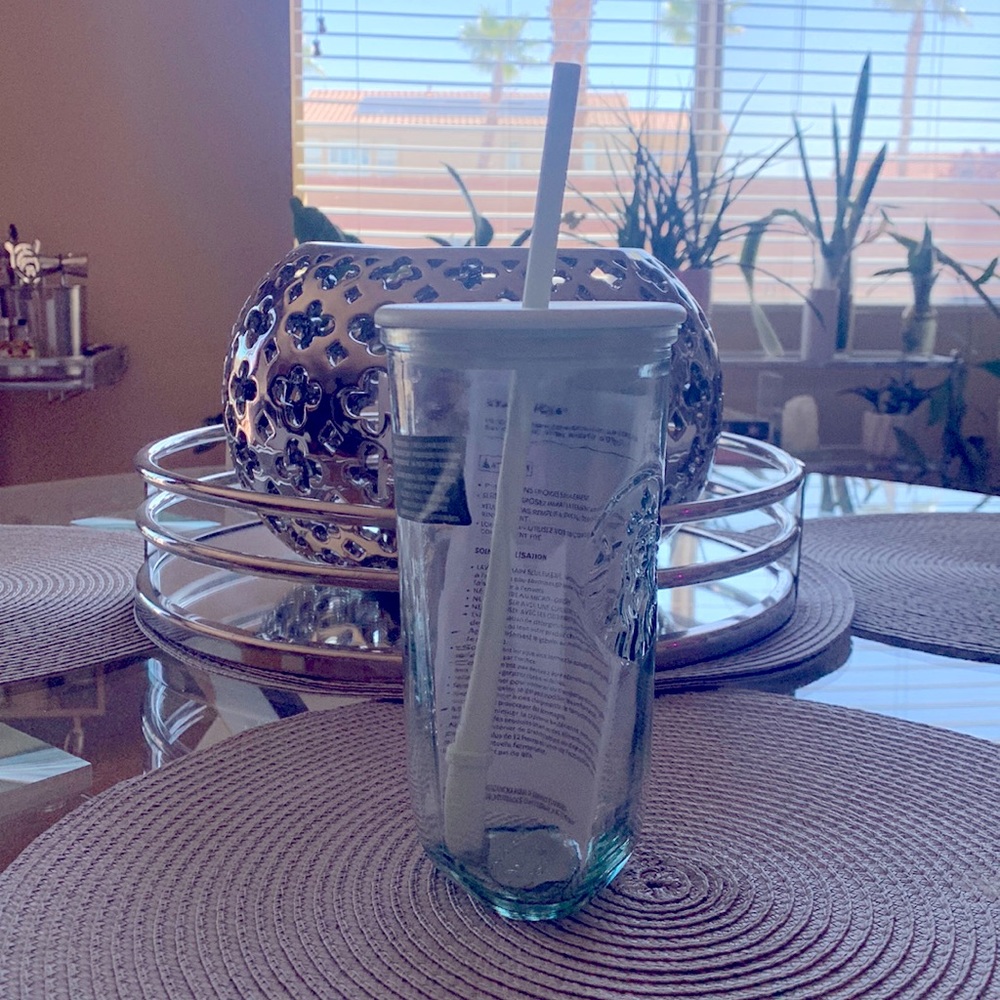 Starbucks recycled recycle